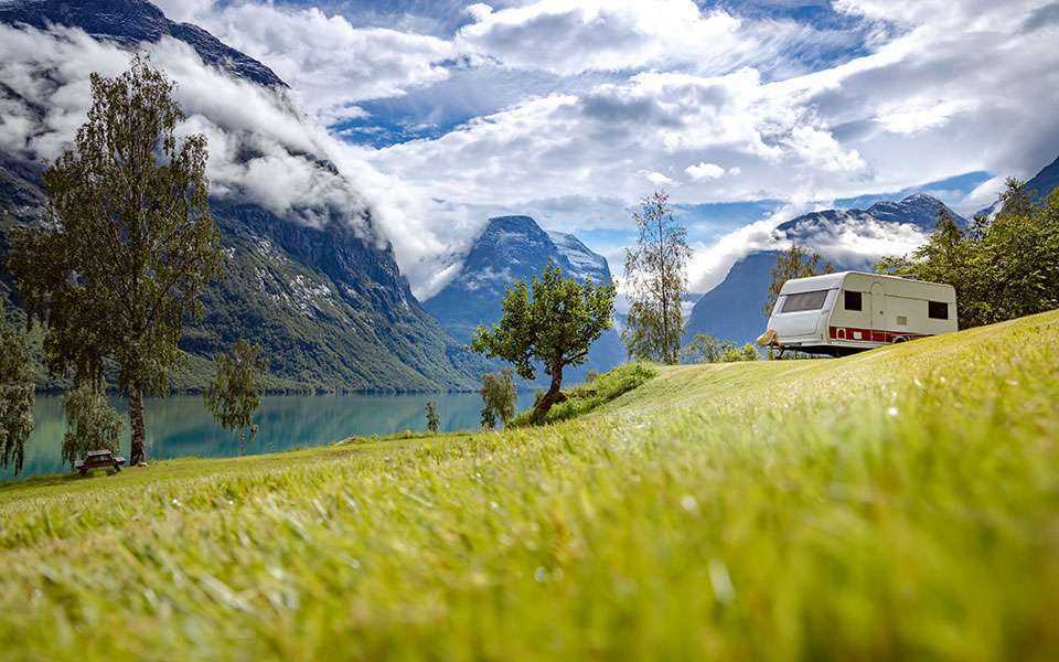 What Are the Best RV Outdoor Rugs for RV Camping? 2 What are The Best RV Outdoor Rugs for RV Camping